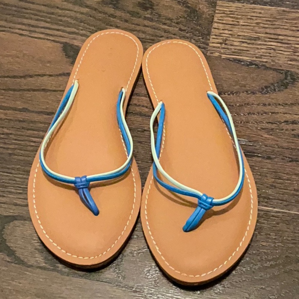 Old Navy blue and green flip flops